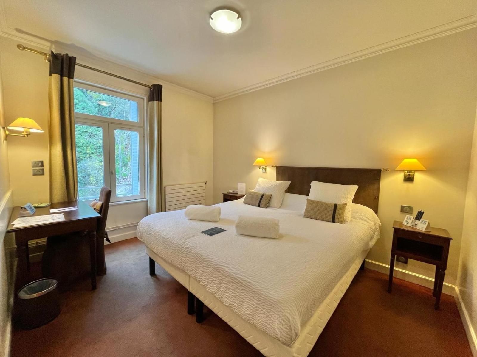 Logis Hotel Le Rivage Gien Bagian luar foto