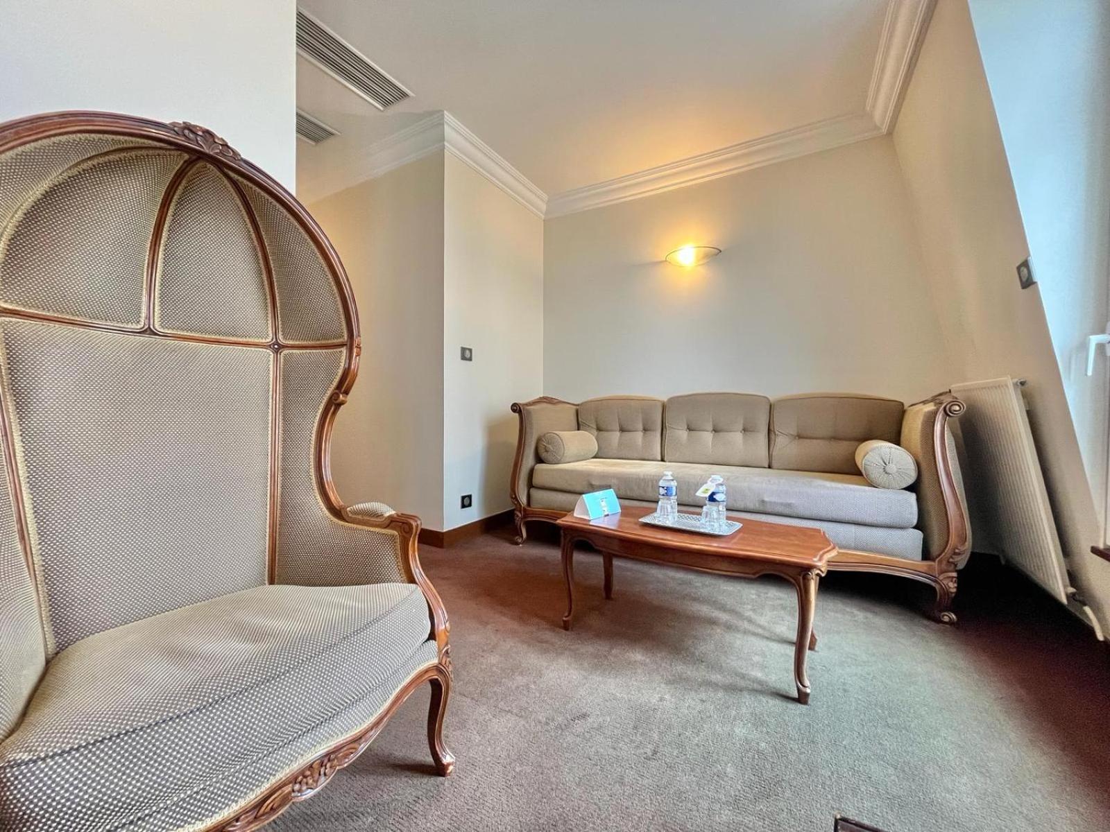 Logis Hotel Le Rivage Gien Bagian luar foto