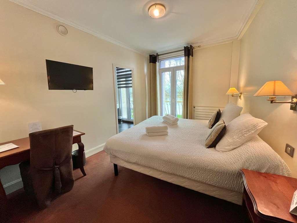 Logis Hotel Le Rivage Gien Ruang foto